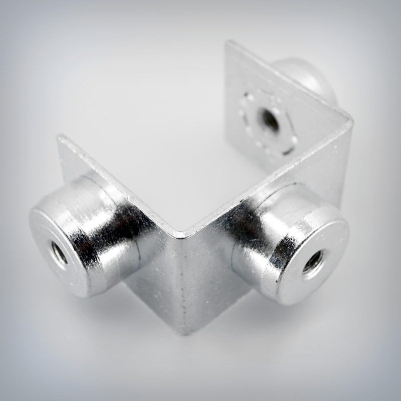 90 degree 3-way connector